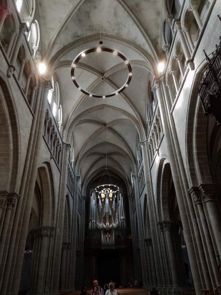 St. Pierre Cathedral organ and ceiling